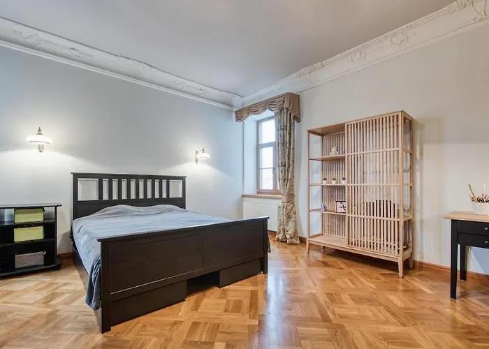 In Quiet Center, 아파트 리가